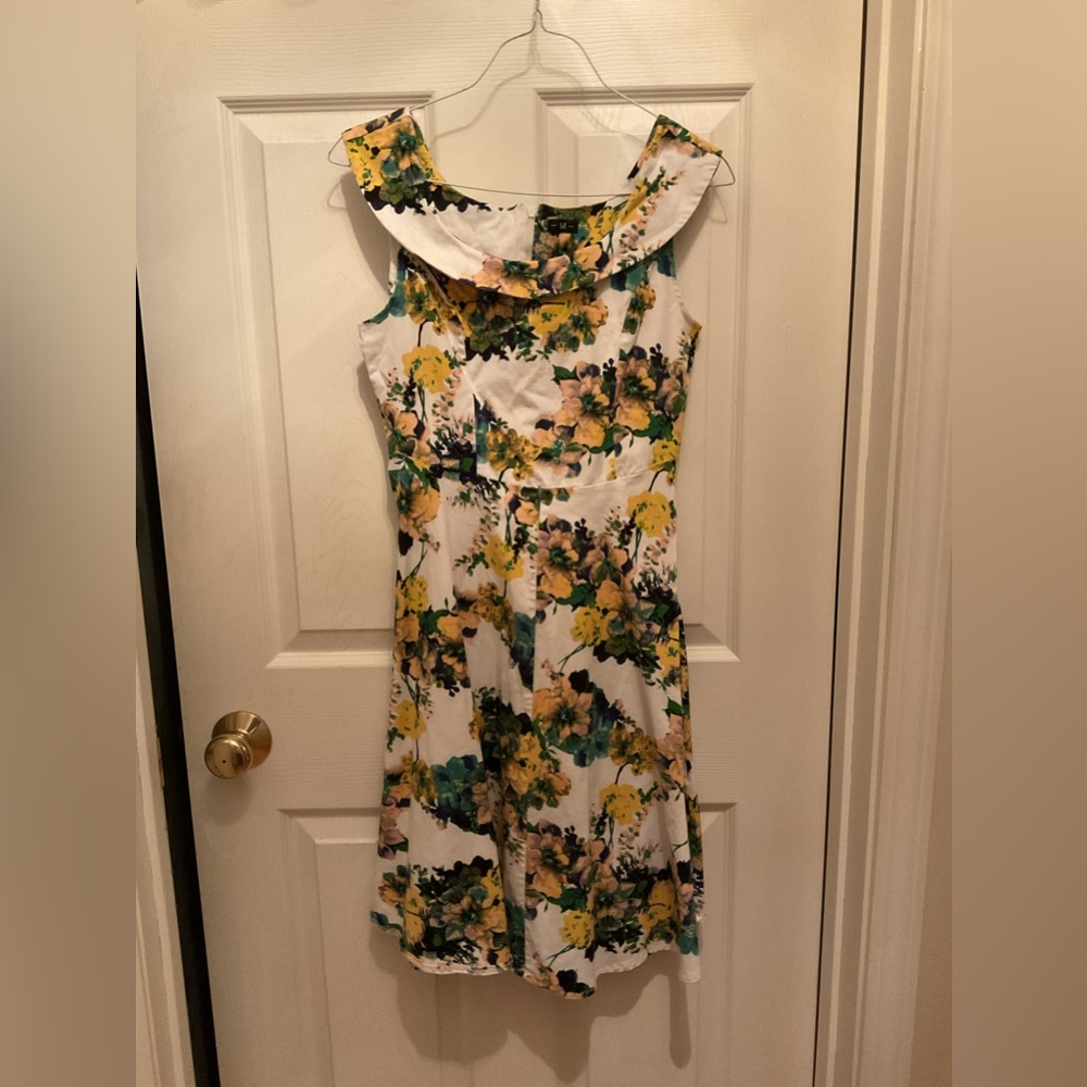 Floral cotton dress M